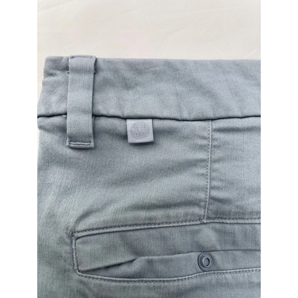 Lululemon Commission Shorts Mens 34 Blue Grey‎ Chino Athletic Minimalist Golf